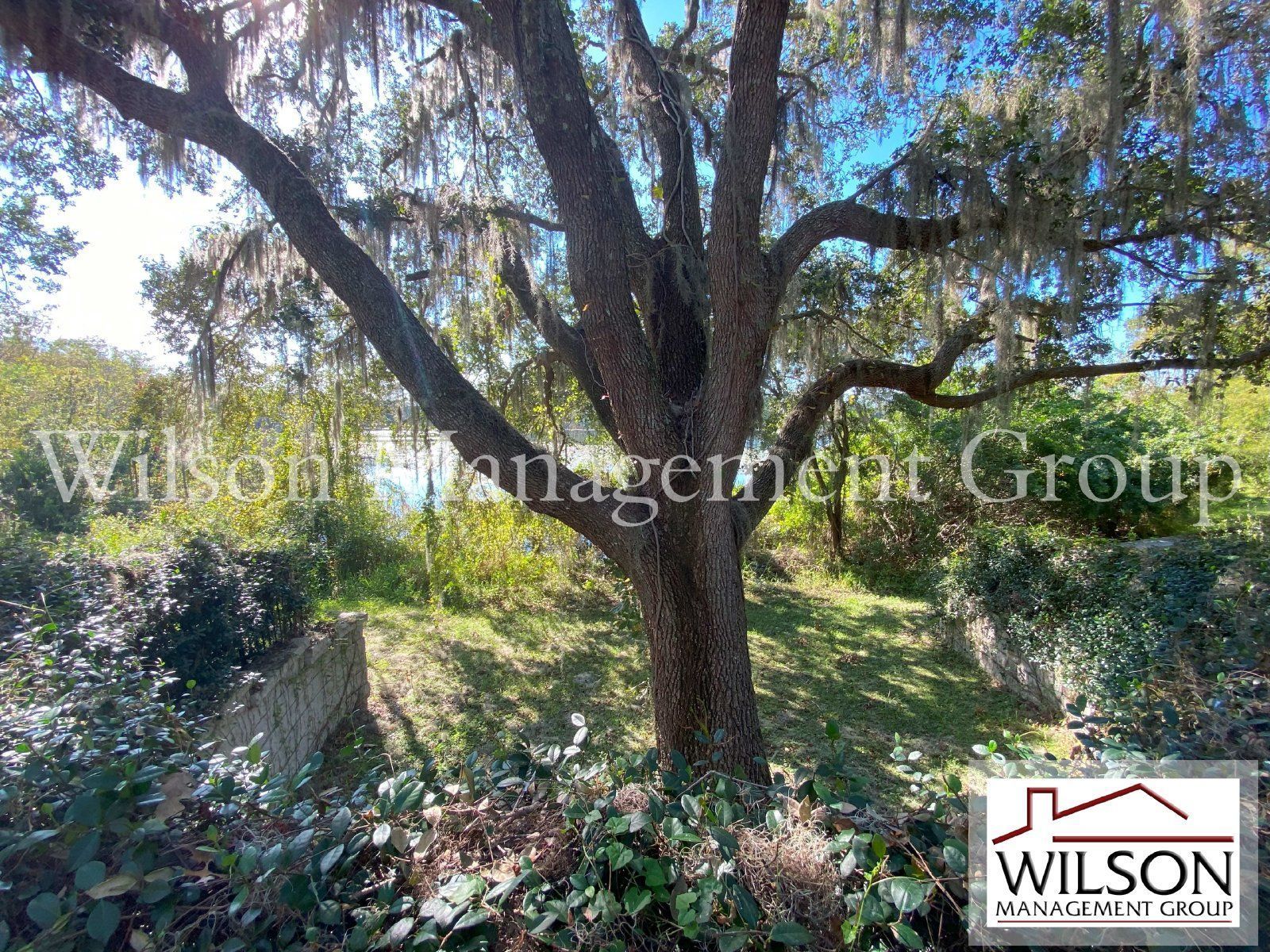 2/2.5 Townhouse In Gated Chase Townhomes Community property image