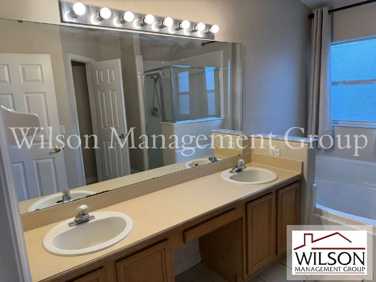 3/2 Home In Crystal Creek property image