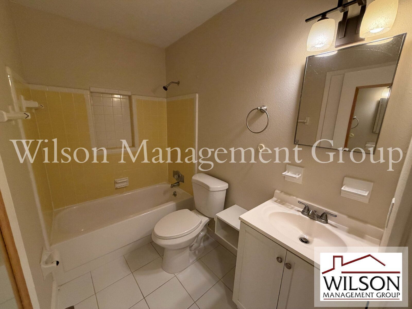 2/1 Triplex Unit In Downtown Orlando property image