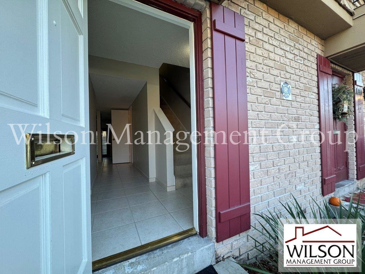 2/1.5 Two-Story Condo In Four Seasons Condos Of Winter Park property image